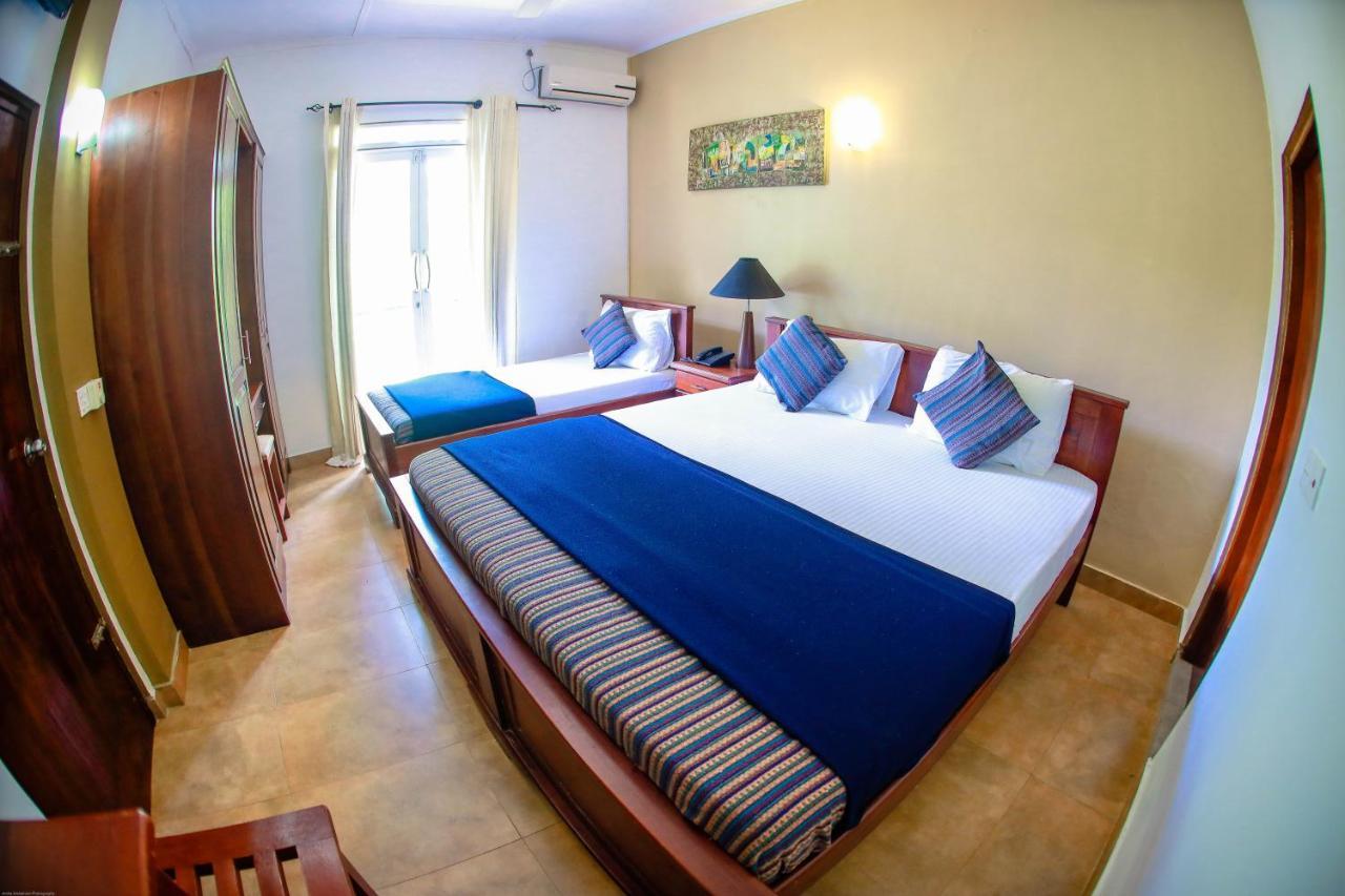 Funk Bunk - Mount View Lodge Kandy Exteriör bild