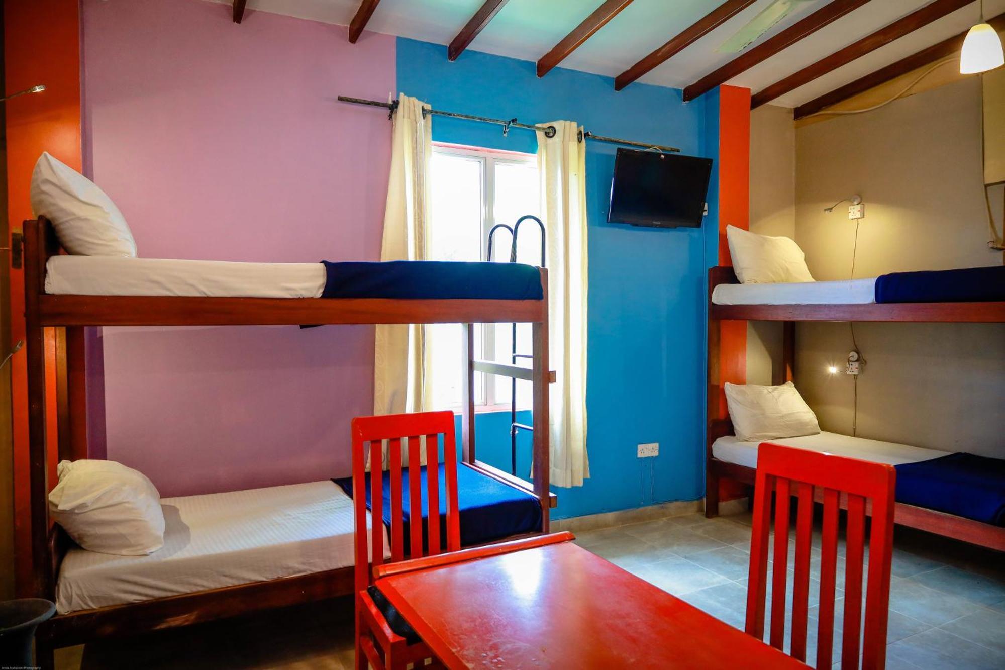Funk Bunk - Mount View Lodge Kandy Exteriör bild