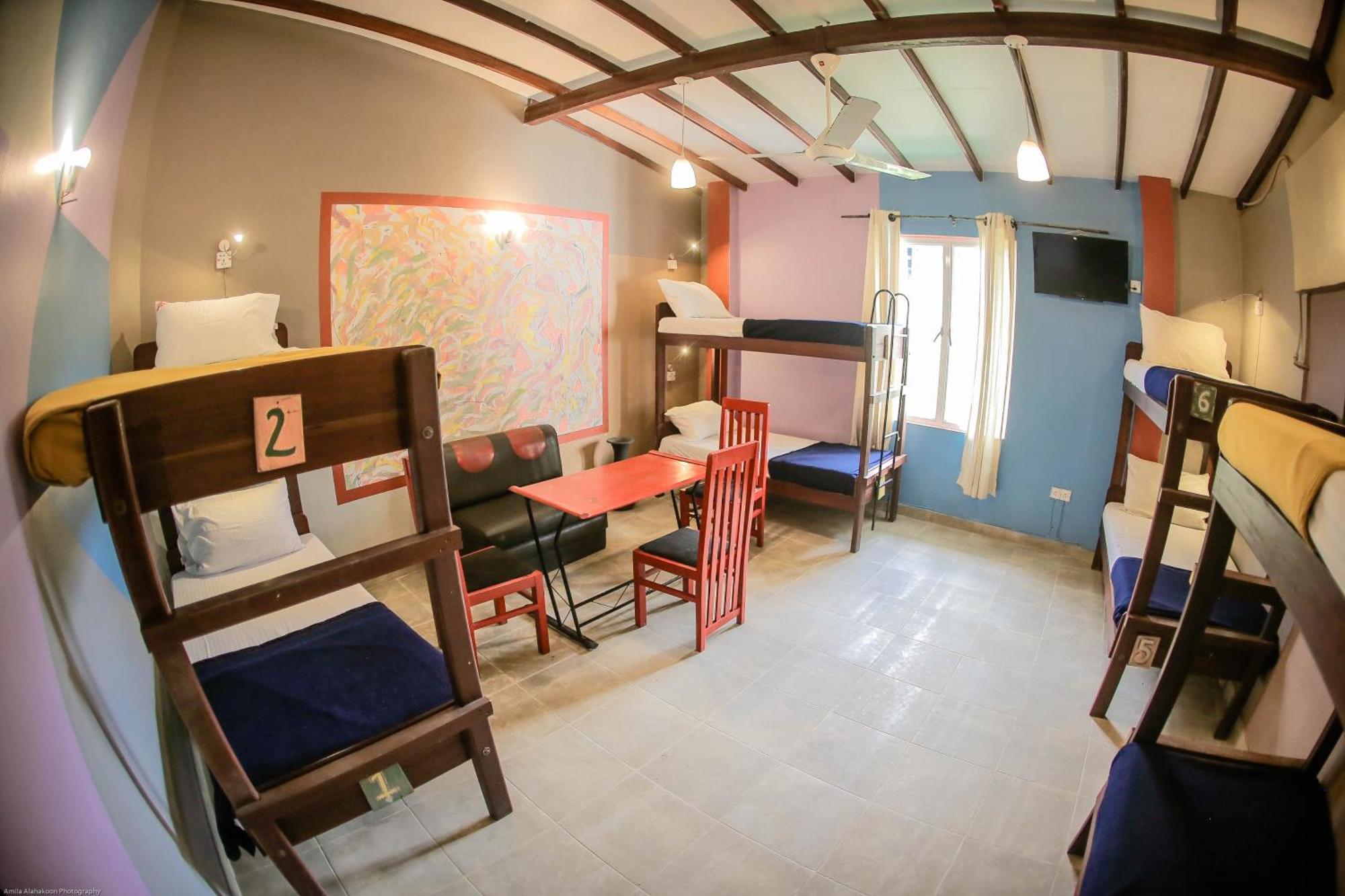 Funk Bunk - Mount View Lodge Kandy Exteriör bild